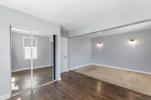 11319 S Green Bay Ave, Chicago, IL 60617 - Photo 18
