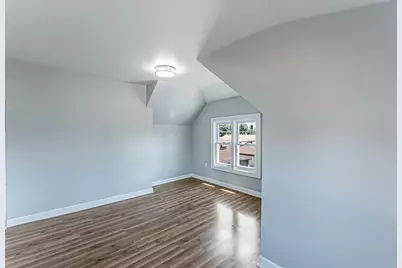 11319 S Green Bay Avenue, Chicago, IL 60617 - Photo 14