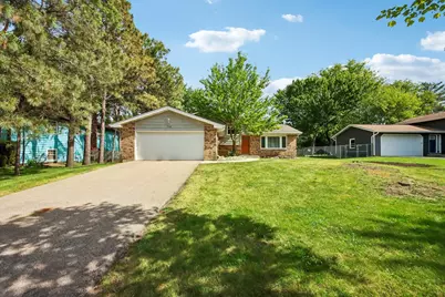 710 Chelsea Drive, Algonquin, IL 60102 - Photo 2