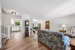 710 Chelsea Dr, Algonquin, IL 60102 - Photo 6