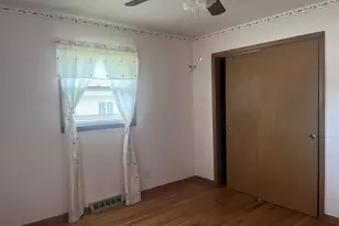1221 Comet Dr, Aurora, IL 60505 - Photo 10