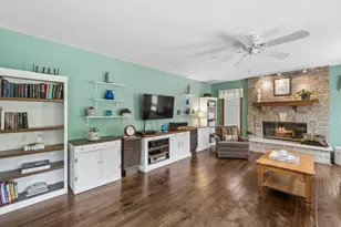 8814 Galleria Ct, Spring Grove, IL 60081 - Photo 12