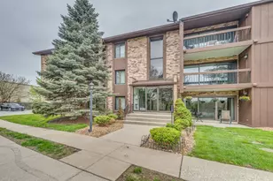 7505 175th St, Tinley Park, IL 60477 - Photo 2