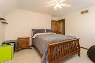9 Red Stone Ct, Bloomington, IL 61704 - Photo 40