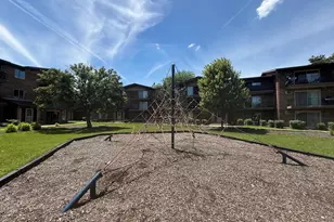 2512 Waterbury Dr, Woodridge, IL 60517 - Photo 30