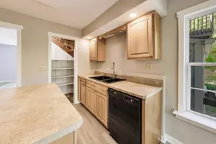 212 Island Dr, Island Lake, IL 60042 - Photo 10