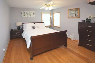 5824 W Higgins Ave, Chicago, IL 60630 - Photo 10