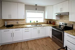 5824 W Higgins Ave, Chicago, IL 60630 - Photo 6