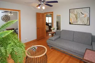 5824 W Higgins Ave, Chicago, IL 60630 - Photo 14
