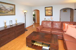 5824 W Higgins Ave, Chicago, IL 60630 - Photo 8