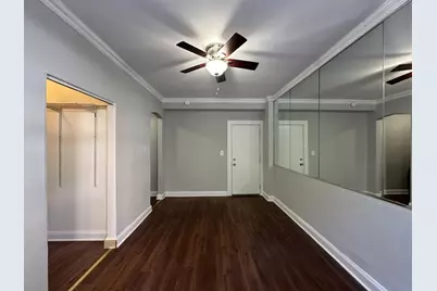 661 W Sheridan Road #208, Chicago, IL 60613 - Photo 12