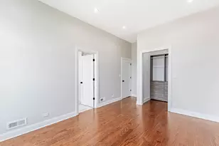 2421 W Flournoy St, Chicago, IL 60612 - Photo 12