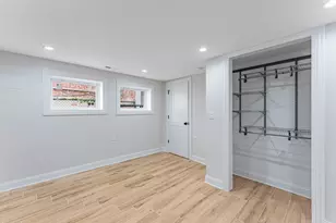 2421 W Flournoy St, Chicago, IL 60612 - Photo 24