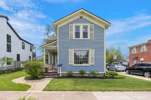 229 Center St, Naperville, IL 60540 - Photo 2