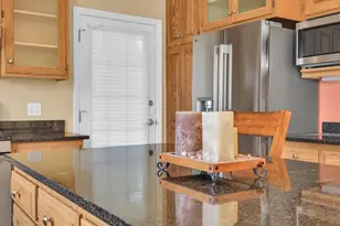 1704 Bentbrook Dr, Champaign, IL 61822 - Photo 18