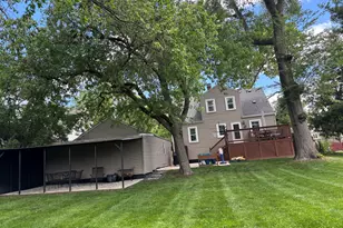 490 Grove Ave, Wood Dale, IL 60191 - Photo 4