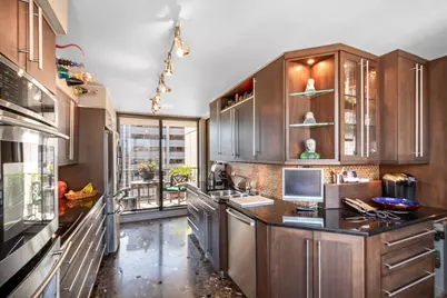 1410 N State Parkway #22B, Chicago, IL 60610 - Photo 10
