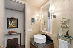 1410 N State Pkwy, Chicago, IL 60610 - Photo 16