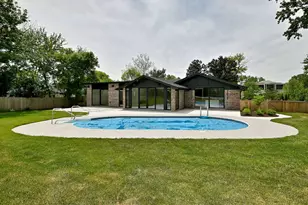 3460 Whirlaway Dr, Northbrook, IL 60062 - Photo 18