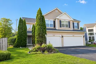 46 W Redhead Ct, Round Lake Beach, IL 60073 - Photo 1