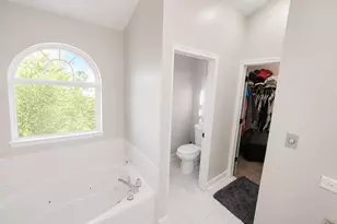 46 W Redhead Ct, Round Lake Beach, IL 60073 - Photo 12