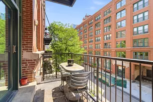 420 W Ontario St, Chicago, IL 60654 - Photo 16