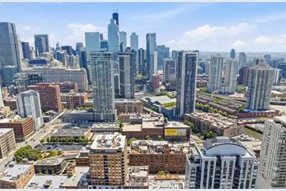 420 W Ontario Street #304, Chicago, IL 60654 - Photo 38