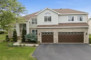 2210 Fieldcrest Dr, Mundelein, IL 60060 - Photo 1