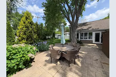 609 W Gartner Road, Naperville, IL 60540 - Photo 22