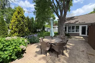 609 W Gartner Rd, Naperville, IL 60540 - Photo 22