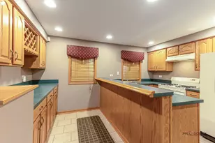 1214 Shoreline Dr, Aurora, IL 60504 - Photo 32
