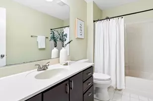 303 Balmoral Dr, Bartlett, IL 60103 - Photo 18