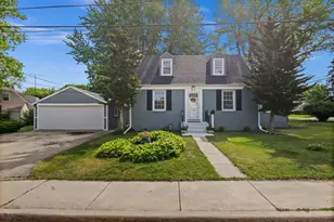 804 N 5th St, Dekalb, IL 60115 - Photo 1