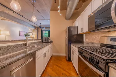 411 W Ontario Street #220, Chicago, IL 60654 - Photo 8