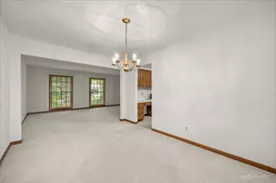 2318 Sudbury Ln, Geneva, IL 60134 - Photo 6
