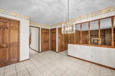 2318 Sudbury Lane, Geneva, IL 60134 - Photo 12