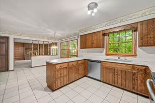 2318 Sudbury Ln, Geneva, IL 60134 - Photo 8