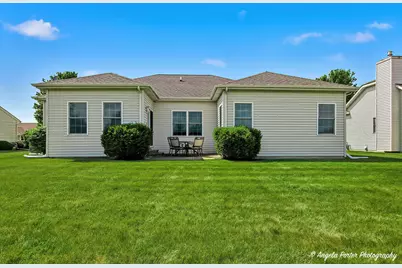 1004 Monroe Avenue, McHenry, IL 60050 - Photo 2