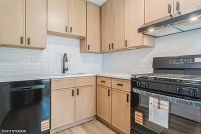 5809 N Rogers Avenue, Chicago, IL 60646 - Photo 4
