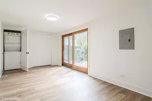 5809 N Rogers Ave, Chicago, IL 60646 - Photo 12