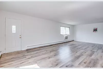 1313B S Rebecca Road #210, Lombard, IL 60148 - Photo 6