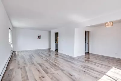 1313B S Rebecca Road #210, Lombard, IL 60148 - Photo 2