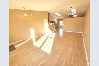 2315 N Meadows Lane #2315, Round Lake Beach, IL 60073 - Photo 2