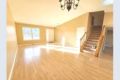 2315 N Meadows Lane #2315, Round Lake Beach, IL 60073 - Photo 4