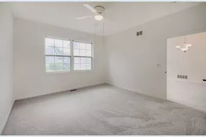 21422 Mays Lake Drive, Crest Hill, IL 60403 - Photo 16