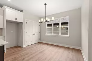 7630 W 66th St, Bedford Park, IL 60501 - Photo 16