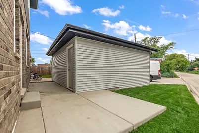 7630 W 66th Street, Bedford Park, IL 60501 - Photo 38