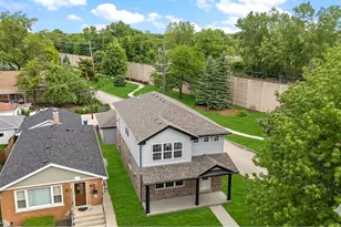7630 W 66th St, Bedford Park, IL 60501 - Photo 1