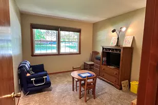802 Glenwood Dr, Morrison, IL 61270 - Photo 10