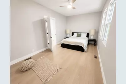 7611 S Ridgeland Avenue, Chicago, IL 60649 - Photo 6